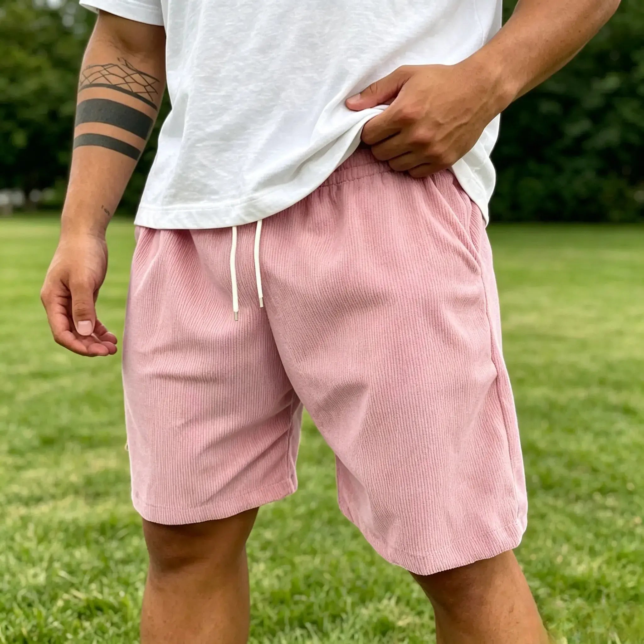 MivanityMen_sStylishMulti-pocketVintageCorduroySimpleEmbroideredLogoCasualLooseShorts_11.jpg